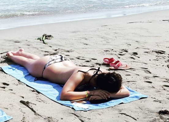 ¡UN ESPECTÁCULO! Así es Natalia Villars, la bomba sexy de la radio en Honduras