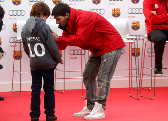 El FC Barcelona recoge sus nuevos Audi.