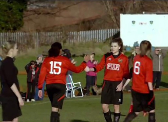 Las bandas musicales de rock que han patrocinado equipos de fútbol