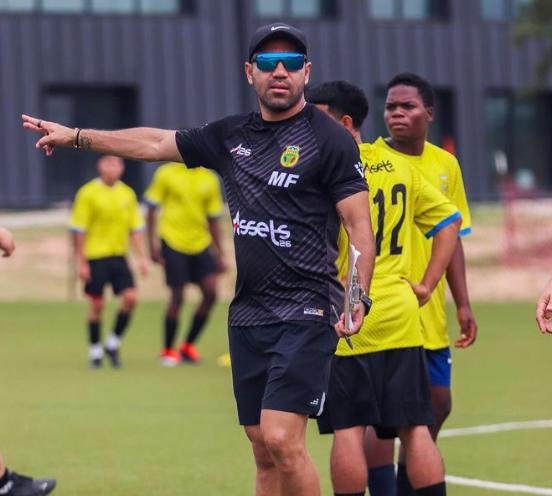 La nueva vida de Marco Fabián: presidente y jugador de un club de Europa y confiesa cuánto gana