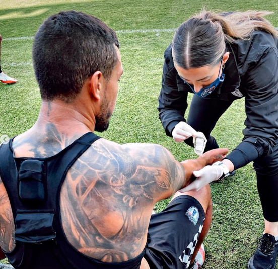 Fotos: así es la hermosa nutricionista que trabajará para un histórico de la Premier League