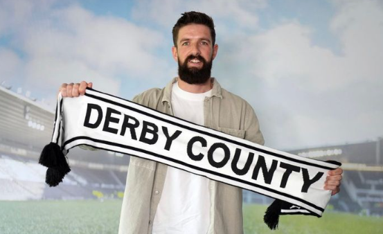 Murió la esposa de un exportero del Arsenal tres meses después de la boda: la desgarradora carta