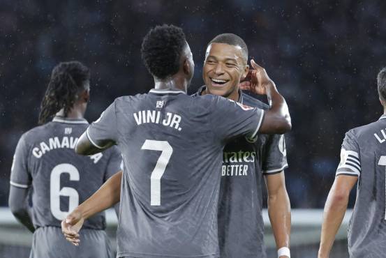 Con golazo de Mbappé, Real Madrid vence al Celta de Vigo en Balaídos y amenaza al Barcelona previo al Clásico