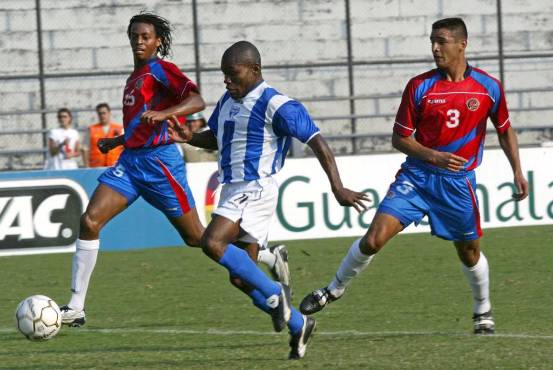 Tyson Núñez le pone picante al Honduras-Costa Rica, habla del llamado de Rougier y el récord que Costly le acecha