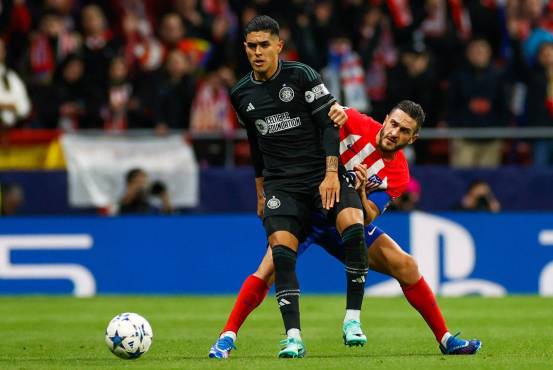Luis Palma solo jugó 45 minutos en la derrota de Celtic 5-0 ante el Atlético de Madrid.