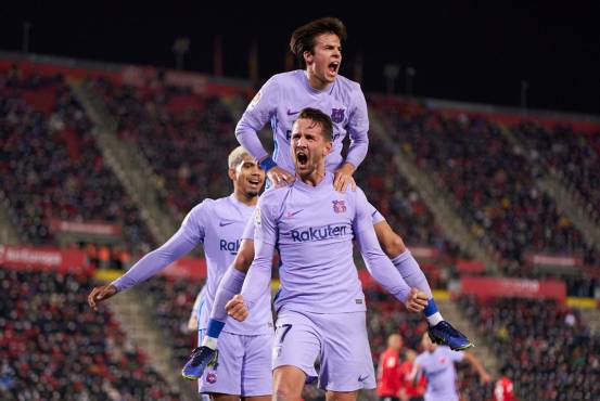 Así celebró De Jong su golazo ante el Mallorca.
