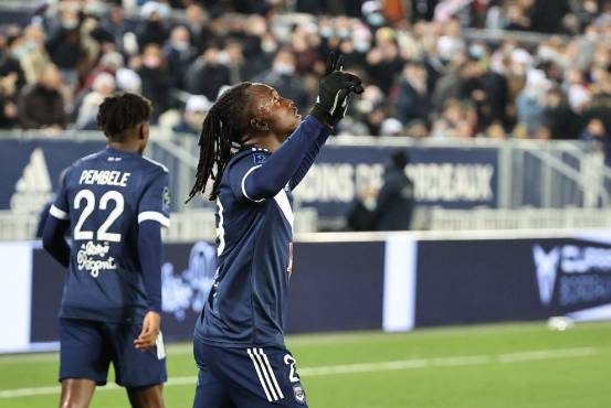 Alberth Elis es una de las figuras del Girondins, donde es el segundo máximo goleador del equipo con 9 tantos. El coreano Hwang Ui-Jo tiene 10 tantos en tres partidos más.