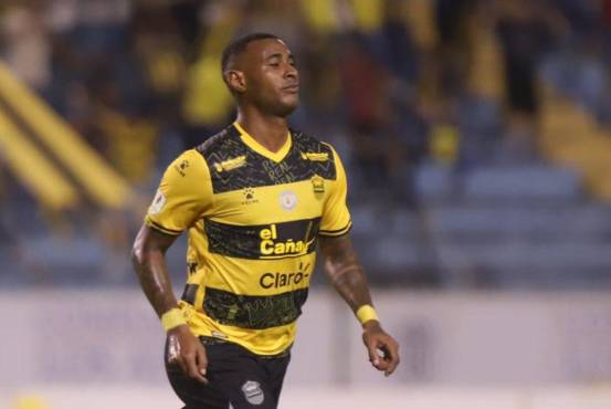Panameño Carlos Small regresa a la Liga Nacional de Honduras tras su pasaje por el Real España