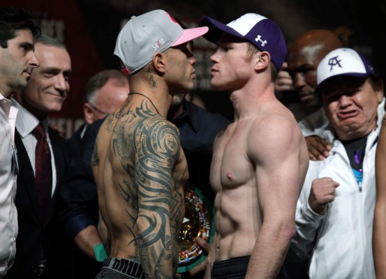 Las mejores fotos del pesaje de Miguel Cotto y 'Canelo' Álvarez