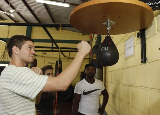Cristhian Gutiérrez, el goleador que se pasó al boxeo en Real España