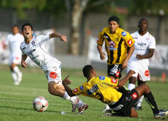 En el álbum del recuerdo: Los clásicos entre Real España y Olimpia