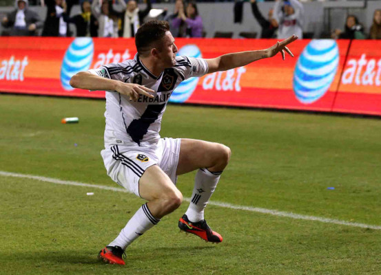 Galaxy manda goleado a casa al Seattle
