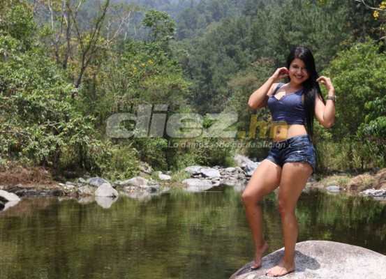 Jeimi González, la sexy modelo sampedrana que se confesó en DIEZ