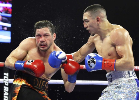 EN FOTOS: Así noqueó Teófimo López a Diego Magdaleno