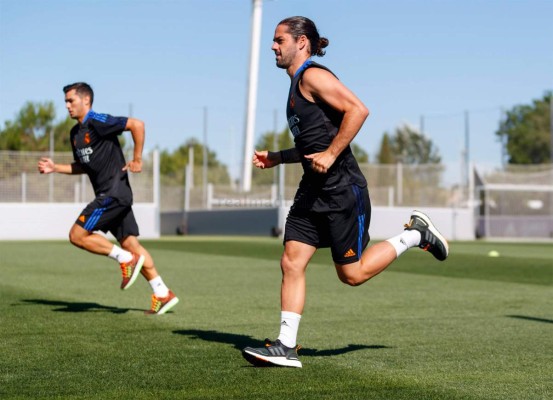 Notorio cambio físico en Isco y máscaras de hipoxia: El sorpresivo entrenamiento del Real Madrid&nbsp;&nbsp;&nbsp;