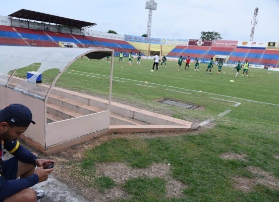 Estadio de La Ceiba está abandonado a un mes que inicie el Apertura