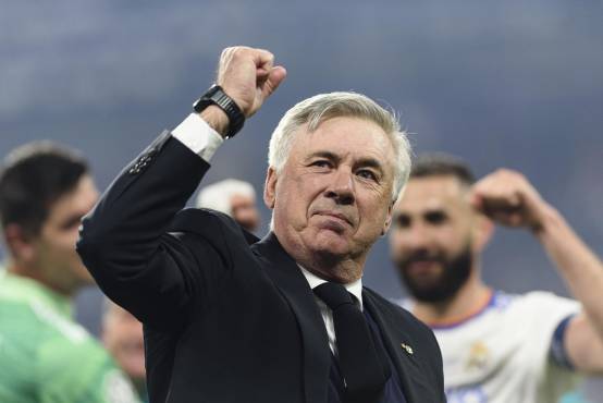 Carlo Ancelotti seguirá dirigiendo al Real Madrid luego de que se mencionara su nombre como nuevo entrenador de Brasil.