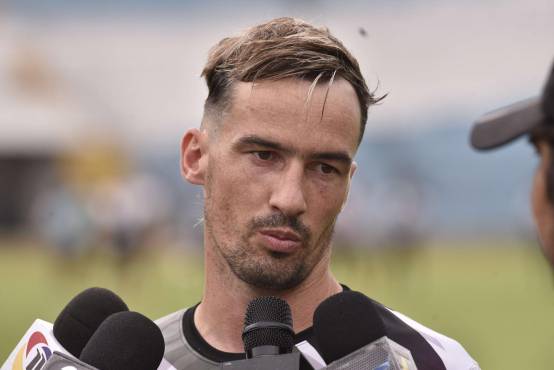 Álvaro Klusener se convirtió en el hombre gol del Platense, está disputando su tercer torneo con los selacios.