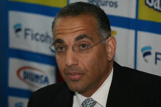 El empresario hondureño, Javier Atala adelantó que la mejor decisión es tomar un técnico a largo plazo.