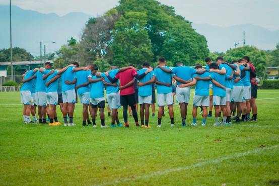 Real España sigue resintiendo la profundidad en su plantel. Perdieron ante Comunicaciones (3-1) y Olimpia (4-0) la semana anterior.