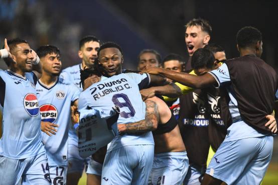 Motagua le mete dos martillazos al Real España en el Morazán y acaricia una nueva final en la Liga Nacional de Honduras