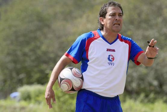 Juan Carlos Espinoza es un técnico ya institucional del Olimpia; es un apagafuegos. Tiene tres títulos.