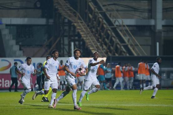 David Ruiz anda encendido y firma su tercer gol al hilo con la Selección de Honduras