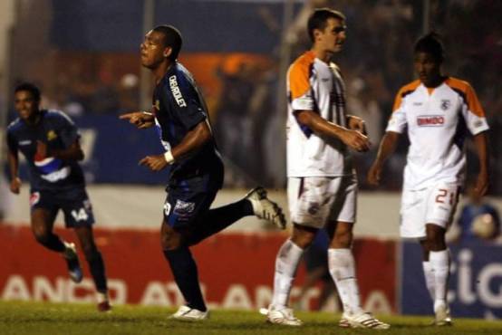 El gol de Josimar Nascimiento le dio al Motagua su primer título internacional, la Copa Uncaf del 2007.