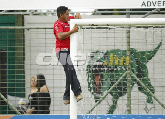 FOTOS: Entre cocinas, peleas, risas y golpes, Marathón hizo pedazos al Olimpia