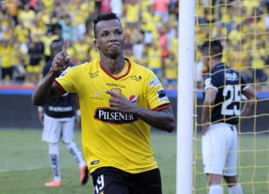 Altas/bajas: Chicharito regresaría a México; Nuevo legionario en la Liga Española