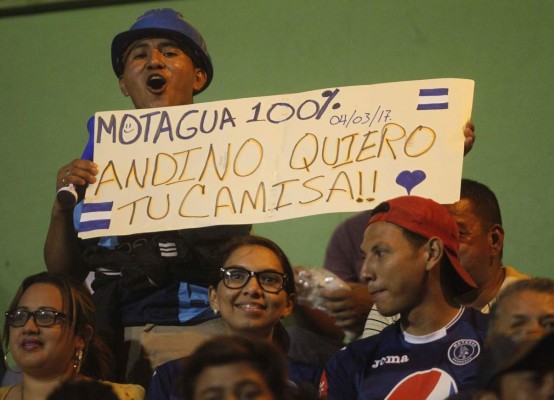 Lo que no se vio por la TV: Bailes, tristezas, alegrías y goles