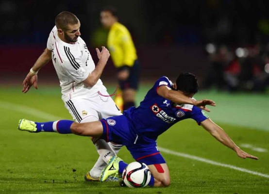 Real Madrid aplastó a Cruz Azul 4-0