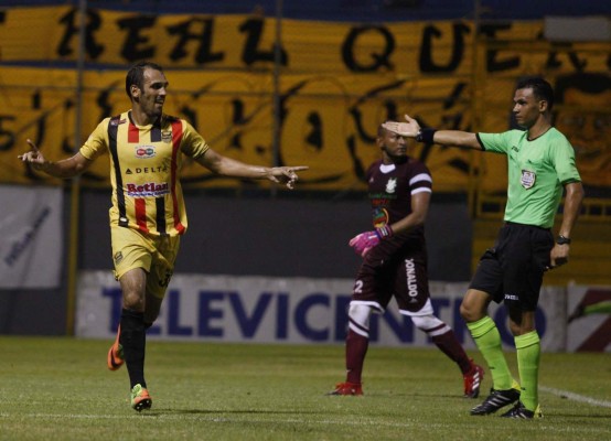 Claudio Cardozo, el hombre gol de Real España que apunta al club centenario