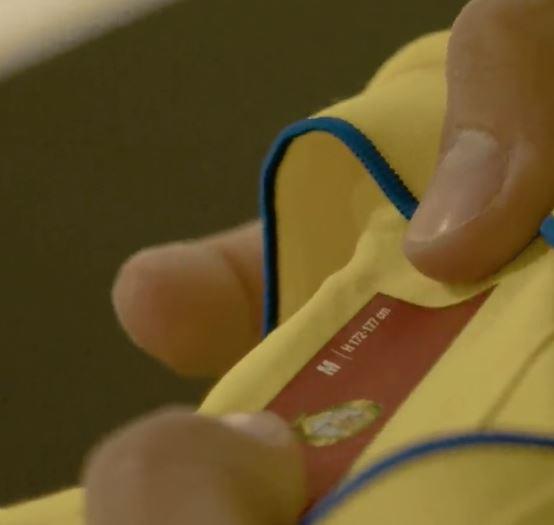 Con “Choco” Lozano de figura, el Cádiz lanza su nueva indumentaria para la presente temporada en LaLiga de España