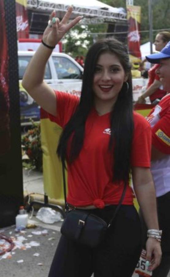 ¡Hermosas! Las bellas chicas que adornaron la 41 Maratón de La Prensa