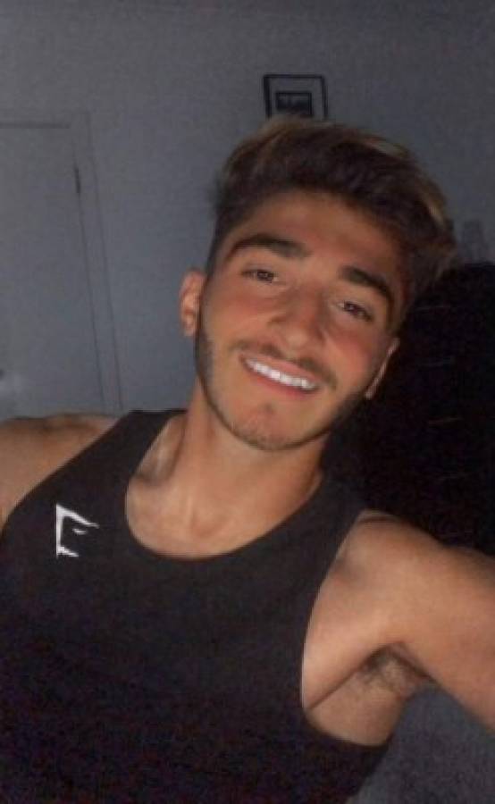 ¿Quién es Josh Cavallo, el primer futbolista en activo en admitir que es gay? Recibió mensaje de Piqué y Griezmann