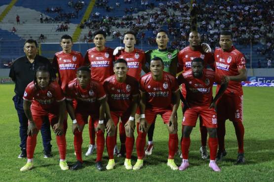 Plantilla de Real Sociedad durante uno de sus encuentros en la Liga Nacional con Honduras.