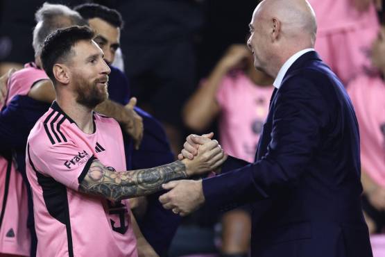 Infantino, presidente de la FIFA, confirmó la presencia de Messi en el Mundial de Clubes.