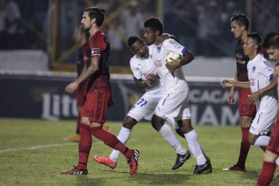 Â¡Olimpia se emfrento al Portland de la MLS y clasifico a cuartos!- TEGUCIGALPA, HONDURAS.-- Olimpia hizo lo que tenÃ­a que hacer exactamente, vencer por mÃ¡s de goles a Timbers para asegurar un lugar en los cuartos de final de la Liga de Campeones CONCACAF , ganando de esa forma el Grupo 5 gracias al triunfo 3-1 sobre Portland Timbers el martes por la noche en el Estadio Nacional. - 2014 22 oct. 2014