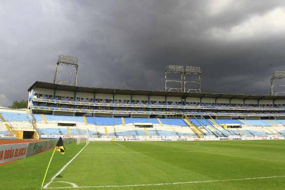 El estadio Olímpico está listo para el duelo entre aurinegros y azules. Foto: Moisés Valenzuela.