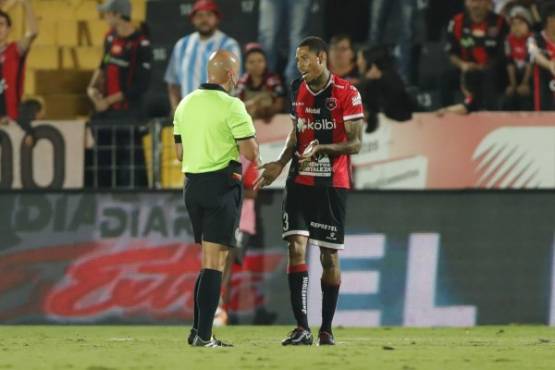 19/01/2019, Alajuela, Estadio Alejandro Morera Soto, partido de la jornada 3 del torneo de clausura 2019 entre Liga Deportiva Alajuelense y la Asociación Deportiva San Carlos.En la fotografía Henry Figueroa LDA. Fotografía José Cordero