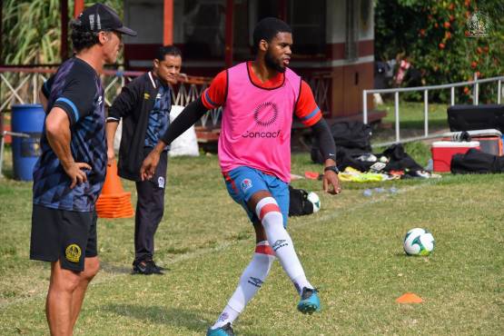 Elvin Casildo se recuperó y ya está bajo las órdenes de Pedro Troglio.