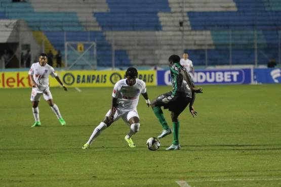 Olimpia no tuvo problemas con el Juticalpa FC y mantiene la racha triunfal en el regreso de Alberth Elis al fútbol profesional