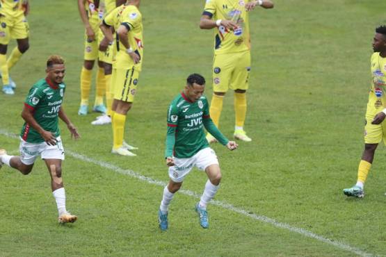 Damín Ramírez anotó un golazo para abrir el marcador ante Génesis. FOTOS: Neptalí Romero