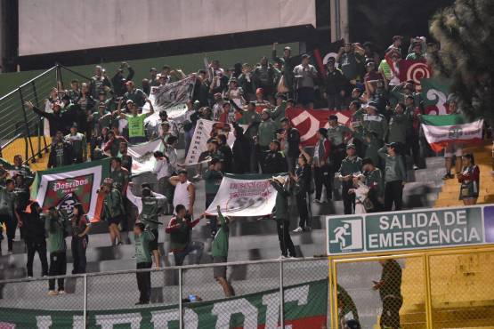 La afición de Marathón presente en Guatemala.