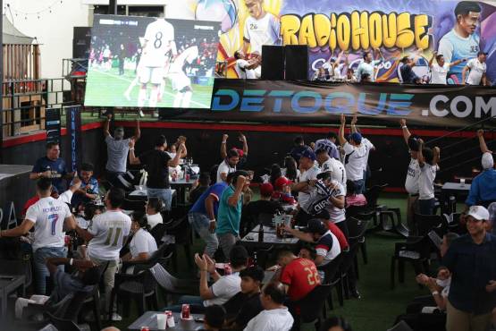 Aficionados hondureños del Real Madrid celebraron a lo grande el título en el estadio Virtual de Casa Campo