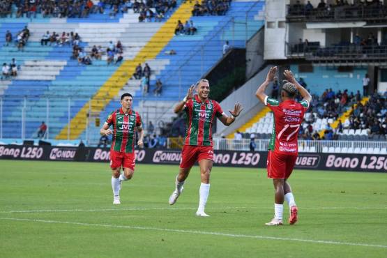 Un Marathón diezmado pone de rodillas al Motagua en el Nacional de Tegucigalpa y lo golpea muy feo