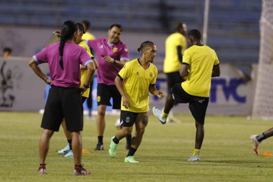 Kennedy Rocha sale como titular con el Real España.