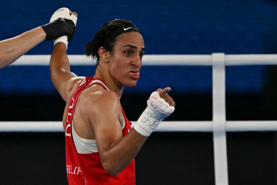 Imane Khelif tuvo venganza contra sus detractores en París 2024. Ganó el oro en el peso wélter del boxeo.