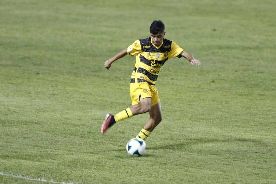 El Niño aurinegro ha sido titular regularmente bajo el mando de José Valladares.